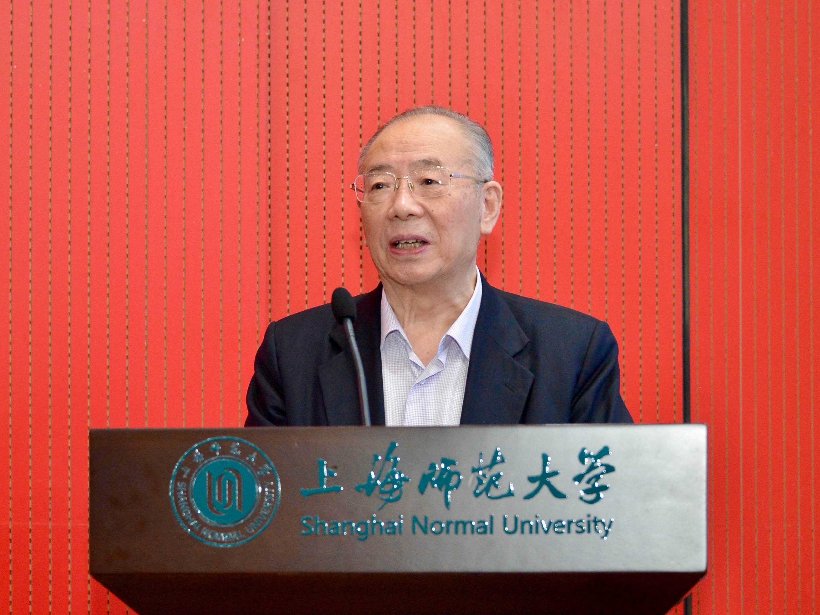 王荣华理事长.jpg